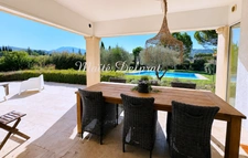 VILLA D’ARCHITECTE 230 M² AVEC PISCINE CHAUFFÉE ET VUE PANORAMIQUE – VAISON-LA-ROMAINE (84)