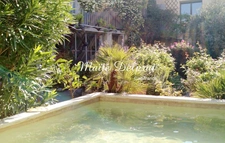 Maison de caractère à vendre à Caromb (84) – Centre-ville – 9 pièces – 260 m² – Jardin paysagé et charme authentique