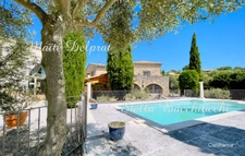 CHÂTEAUNEUF-DE-GADAGNE – PROPRIÉTÉ D’EXCEPTION AVEC GÎTES, PISCINE & VUE PANORAMIQUE (84)