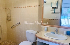 SARRIANS – MAISON FAMILIALE 200 M² AVEC PISCINE, 5 CHAMBRES ET DOUBLE GARAGE
