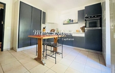 For sale - stone house with swimming pool in MURS (84) - 178 m² of Provençal charm