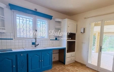 SARRIANS – MAISON FAMILIALE 200 M² AVEC PISCINE, 5 CHAMBRES ET DOUBLE GARAGE