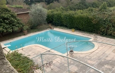 SARRIANS – MAISON FAMILIALE 200 M² AVEC PISCINE, 5 CHAMBRES ET DOUBLE GARAGE