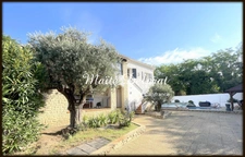 A vendre Carpentras - Maison familiale rénovée avec piscine et grarage 210m²