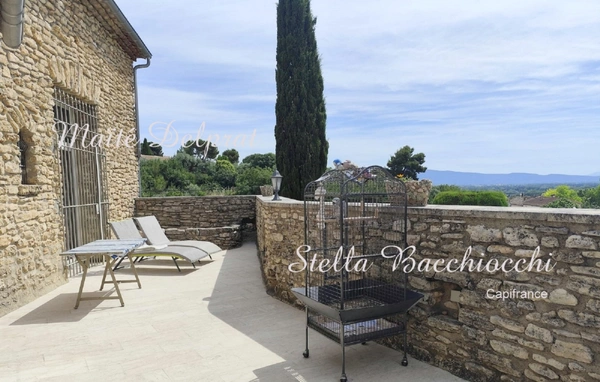 CHÂTEAUNEUF-DE-GADAGNE – PROPRIÉTÉ D’EXCEPTION AVEC GÎTES, PISCINE & VUE PANORAMIQUE (84)