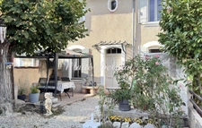 Maison 48 m² à vendre à Carpentras – 2 chambres, jardin 160 m², louée