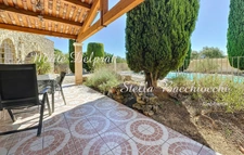 House for sale, 9 rooms + 3 gîtes, CHATEAUNEUF DE GADAGNE (84)
