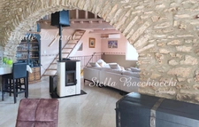 House for sale, 9 rooms + 3 gîtes, CHATEAUNEUF DE GADAGNE (84)
