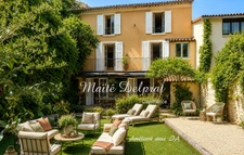 Buis-les-Baronnies – Maison de village de 139 m² avec jardin, 4 chambres, 2 garages, dépendance et vue sur le Pic Saint-Julien 