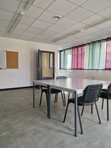 Local/bureau à louer GUINGAMP (22)