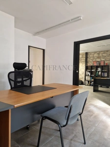 Local/bureau à louer GUINGAMP (22)