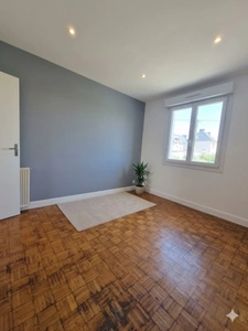 Maison à vendre PLOUMAGOAR (22)