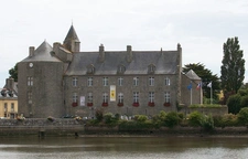 PONT L'ABBE (29) DROIT AU BAIL EMP N°1 HYPERCENTRE 70M2