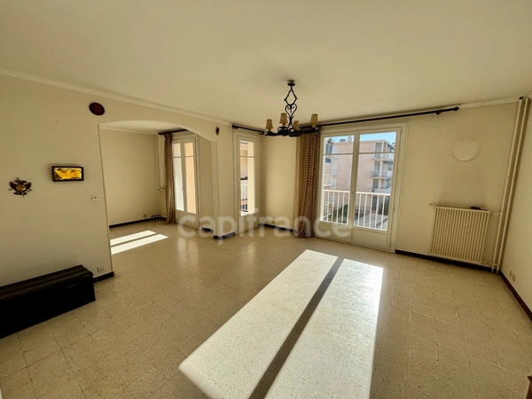 Appartement à vendre 4 pièces LA CIOTAT (13)