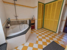 Maison de 248m2 avec piscine et garage