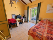 Maison de 248m2 avec piscine et garage
