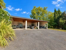 Maison avec piscine et garage à GANTIES (31)