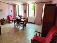 Maison divisée en 4 appartements au cœur d'Arreau