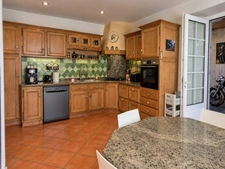 Maison de 248m2 avec piscine et garage