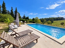 Maison avec piscine et garage à GANTIES (31)