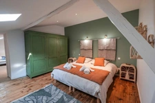Maison de caractère rénovée à Nègrepelisse – 237 m², 7 chambres, piscine chauffée