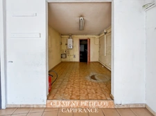 Immeuble indépendant à usage mixte – 440 m² – Toit-terrasse – Emplacement stratégique
