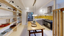 CHARME ET AUTHENTICITÉ À NÈGREPELISSE : MAISON FAMILIALE RÉNOVÉE DE 237 M², 7 CHAMBRES, DÉPENDANCES, PISCINE CHAUFFÉE ET SUPERBE TERRAIN DE 4 000 M²