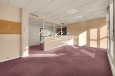 ESPACE PROFESSIONNEL LUMINEUX DE 177,95 M² AU CŒUR DU 31200 TOULOUSE, IDEAL POUR ACTIVITE TERTIAIRE OU PROFESSION LIBERALE