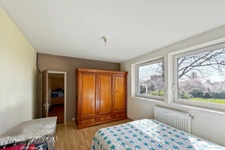 Renovated 6-room single-storey house – 135 m² – 4 bedrooms – 1,700 m² plot – Toulaire area in Liverdun