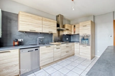A vendre appartement 4 pièces 102m2 - balcon et vue dégagée + garage - ESSEY LES NANCY (54)