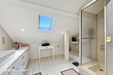 LIVERDUN – MAISON SEMI PLAIN-PIED - 168 M² – 4 CHAMBRES – PISCINE CHAUFFÉE – GARAGE DOUBLE