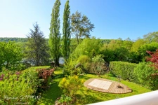 Architect-designed house, 7 rooms, 220m2 - view of and access to the Moselle river via private pontoon - LIVERDUN (54)