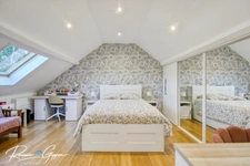 LIVERDUN – MAISON SEMI PLAIN-PIED - 168 M² – 4 CHAMBRES – PISCINE CHAUFFÉE – GARAGE DOUBLE
