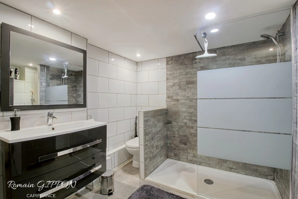 À Vendre : maison rénovée 3 chambres avec garage - 6 pièces pour 107m2 à Liverdun 
