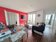 Appartement 3 pièces lumineux avec balcon et parking – Résidence récente avec ascenseur