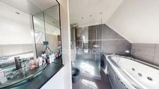 Maison familiale de caractère – 220 m² habitables – 6 chambres – jardin de 880 m² – terrasse plein sud – double garage