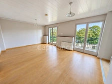 F3 de 72 m² à Corbeil-Essonnes, balcon, cave, RER D