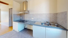 F3 de 72 m² à Corbeil-Essonnes, balcon, cave, RER D