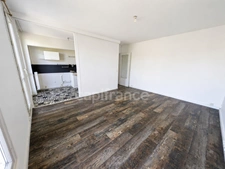 Appartement F3 avec loggia et parking - proche commerces et gare