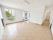 Appartement F2 avec loggia et parking - proche commerces et gare