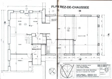 Maison de caractère, jardin et beaux volumes à Corbeil