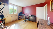 Maison familiale de caractère – 220 m² habitables – 6 chambres – jardin de 880 m² – terrasse plein sud – double garage