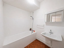 Appartement 2 pièces de 52 m² avec cave à RIS ORANGIS (91)