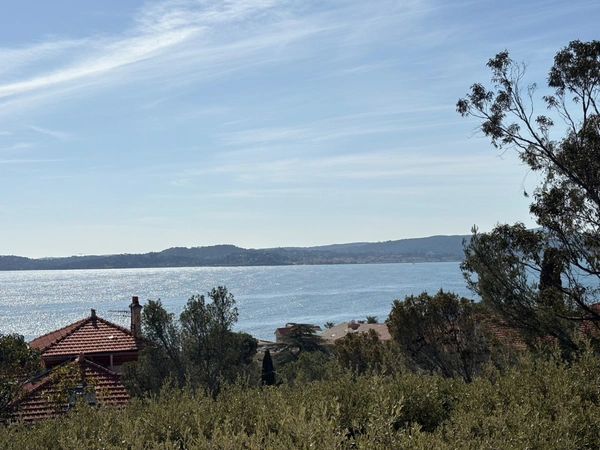 Appartement à vendre 5 pièces avec vue mer à SAINTE MAXIME (83)