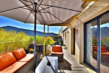 SOLLIES PONT (83) - SUPERB 2-BEDROOM APARTMENT OF 65M² ON THE TOP FLOOR WITH HUGE TERRACES AND 2 PARKING SPACES