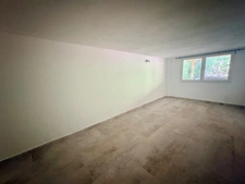Charmante maisonnette de 35 m² et T3 de 70m2 avec jardin arboré de 650 m² – Fréjus