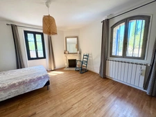 Magnifique maison en pierre de caractère avec annexes à Fayence (175 m² habitables + 126m2 de dépendances) (83)