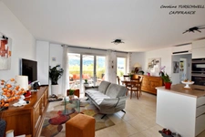 SOLLIES PONT (83) - SUPERB 2-BEDROOM APARTMENT OF 65M² ON THE TOP FLOOR WITH HUGE TERRACES AND 2 PARKING SPACES