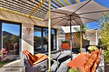 SOLLIES PONT (83) - SUPERB 2-BEDROOM APARTMENT OF 65M² ON THE TOP FLOOR WITH HUGE TERRACES AND 2 PARKING SPACES
