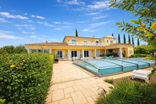 Maison à vendre 7 pièces TRANS EN PROVENCE (83)